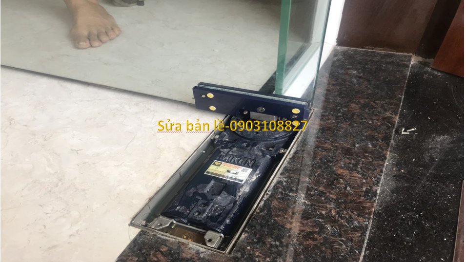 Bảo dưởng - sửa chửa cửa kính nhanh chóng tại TP.HCM